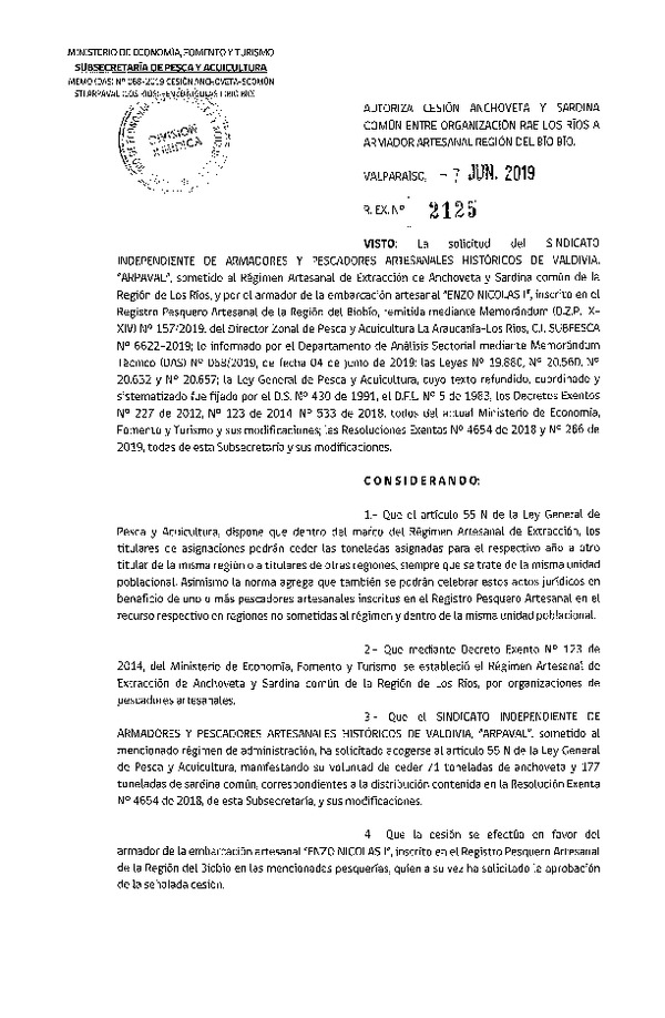 Res. Ex. N° 2125-2019 Autoriza cesión anchoveta y sardina común Región de Los Ríos a Región del Biobío.