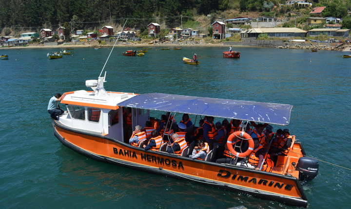Pescadores inauguraron primer bote de turismo en Coliumo