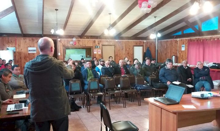 La Araucanía y Los Ríos: sector pesquero evalúa y entrega propuestas de modificaciones a Ley de Pesca