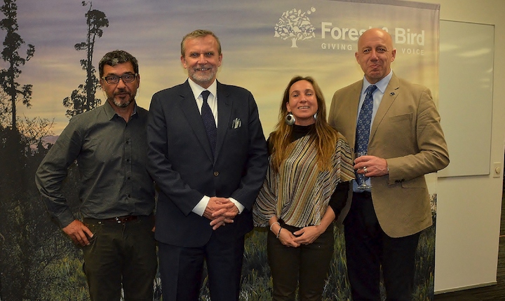 Nueva Zelanda: Delegación chilena participó en reunión del Acuerdo para la Conservación de Albatros y Petreles