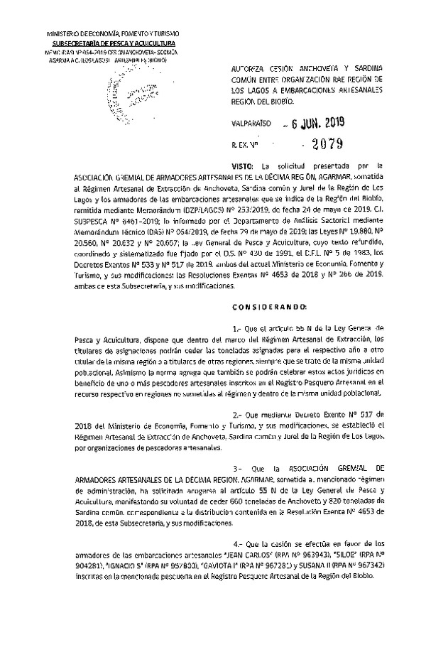 Res. Ex. N° 2079-2019 Autoriza cesión anchoveta y sardina común Región de Los Lagos a Región del Biobío.