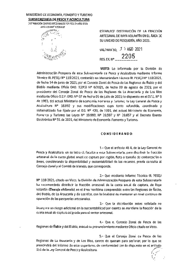 Res. Ex. N° 2205-2021 Establece Distribución de la Fracción Artesanal de Raya Volantín en el Área de su Unidad de Pesquería, Año 2021. (Publicado en Página Web 11-08-2021)