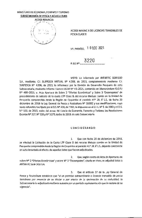 Res. Ex. N° 3220-2021 Acoge Renuncia de Licencias Transables de Pesca Clase B. (Publicado en Página Web 10-12-2021)