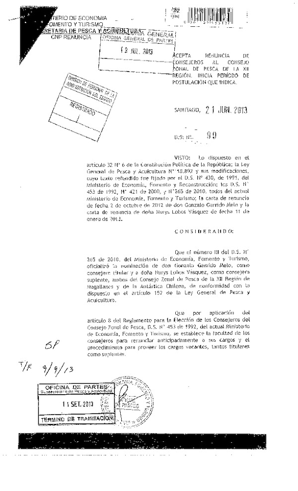 D.S. N° 99-2013 Acepta renuncias de Consejeros al Consejo Zonal de Pesca de la XII Región (F.D.O 23-09-2013)