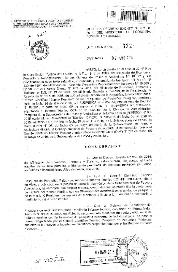 Dec. Ex. N° 332-2015 Modifica Dec. Ex. N° 952-2014 Establece Cuotas Anuales de Captura, recursos Anchoveta, Sardina española y Sardina común, XV-II, III-IV y V-X Regiones. (F.D.O. 12-05-2015)