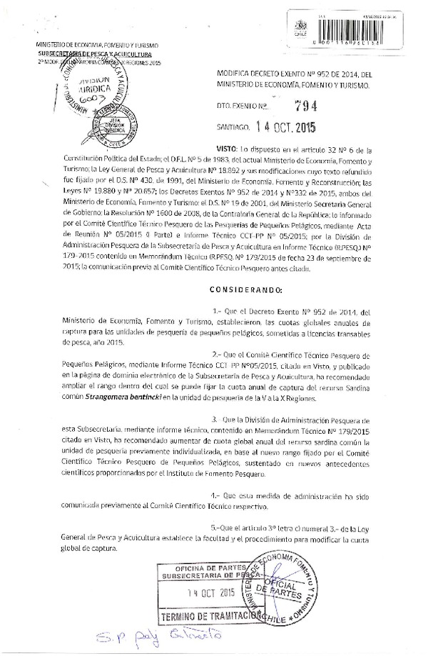 Dec. Ex. N° 794-2015 Modifica Dec. Ex. N° 952-2014 Establece Cuotas Anuales de Captura, recursos Anchoveta, Sardina común, V-X Regiones. (F.D.O. 17-10-2015)