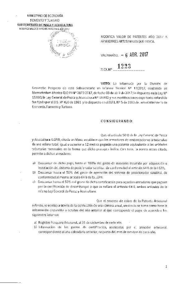 Res. Ex. N° 1223-2017 Modifica valores de patente año 2017 a armadores artesanales que indica.