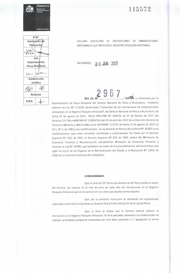 Res. Ex. N° 2967-2017 (Sernapesca) Declara Caducidad de Inscripciones de Embarcaciones Artesanales que Indica en el Registro Pesquero Artesanal. (Publicado en Página Web 07-09-2017) (F.D.O. 07-09-2017)