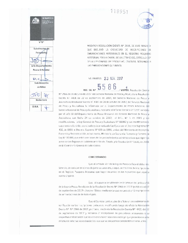 Res. Ex. N° 5586-2017 Modifica Res. Ex. N° 2966-2017 (Sernapesca) Declara Caducidad de Inscripciones de Embarcaciones Artesanales que Indica en el Registro Pesquero Artesanal. (Publicado en Página Web 27-11-2017)