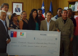 Subpesca junto a Gore Arica y Parinacota entregaron $116 millones a  pescadores artesanales